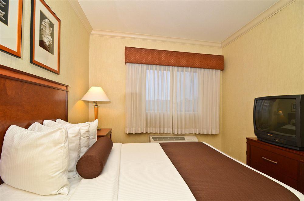 Best Western Plus All Suites Inn Санта-Круз Номер фото